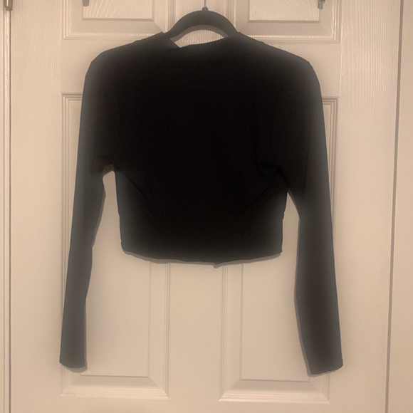 Pre-loved corset detail long sleeve crop top! - Picture 4 of 6